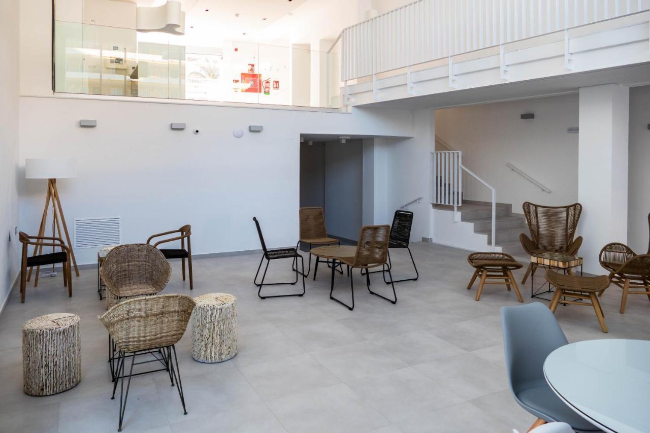 Carihuela Suites Torremolinos Exterior photo